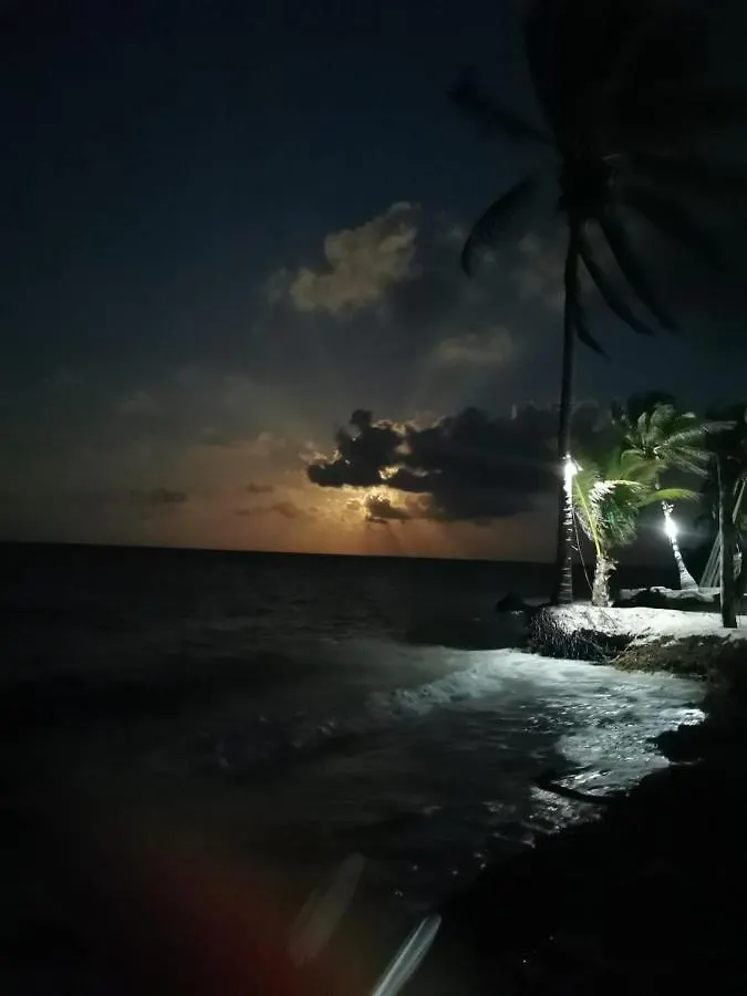 Parque de Campismo Cuzan Guesthouse Punta Allen By Savana